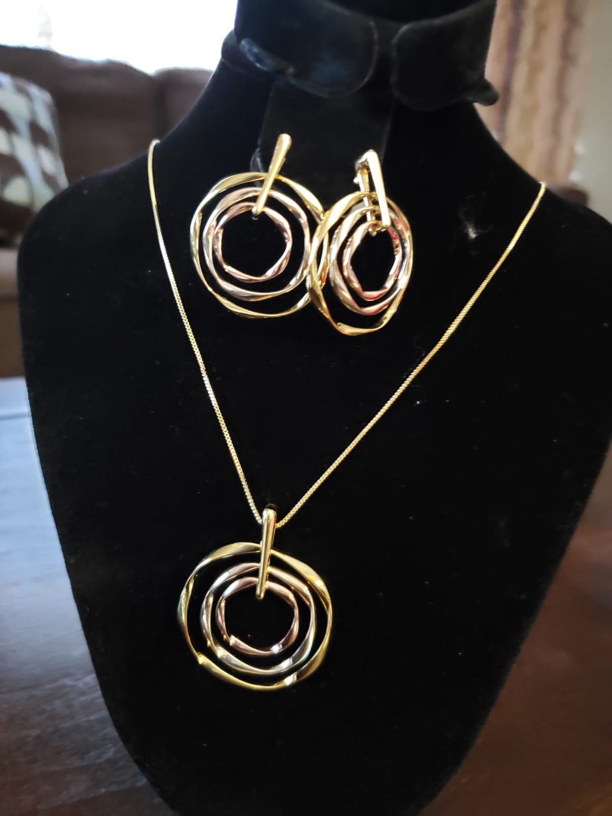 98A0F4C7-354C-4C37-BAF3-1B76D5E2CBFE